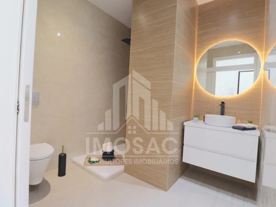 Apartamento T2 para Venda em São Vicente Foto 5