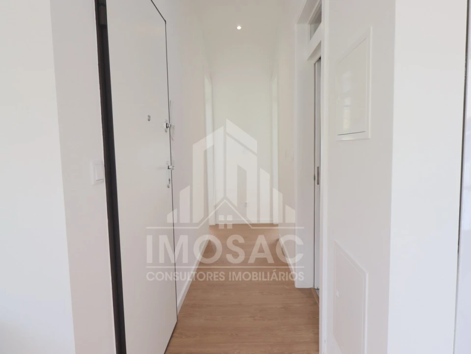 Apartamento T2 para Venda em São Vicente Foto 8