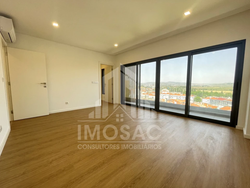 Moradia T5 para Venda em Loures Foto 11