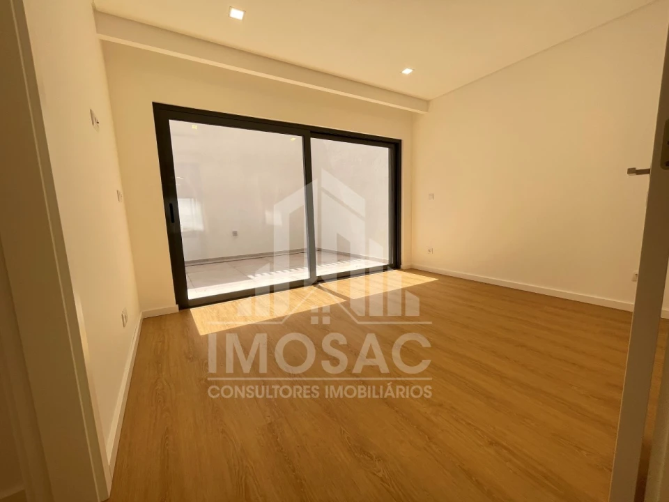 Moradia T5 para Venda em Loures Foto 17