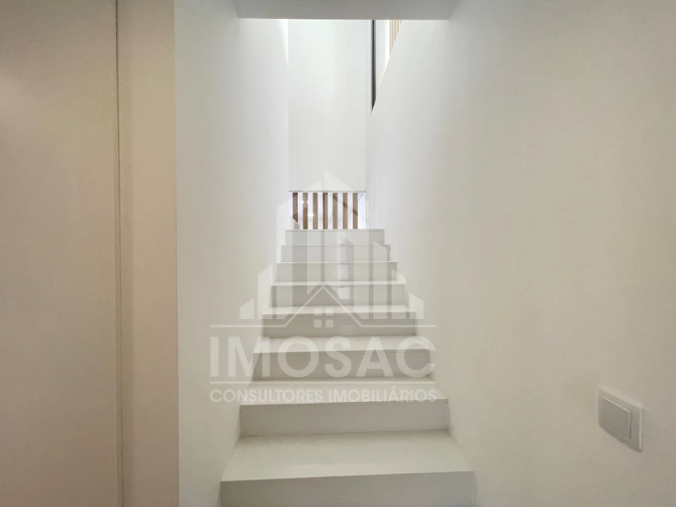 Moradia T5 para Venda em Loures Foto 21