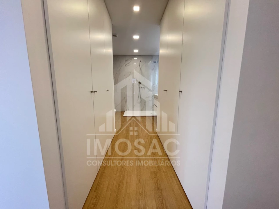 Moradia T5 para Venda em Loures Foto 29