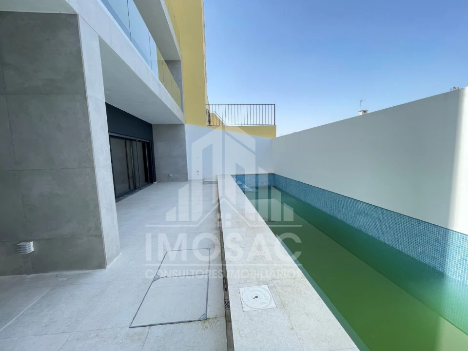Moradia T5 para Venda em Loures Foto 3