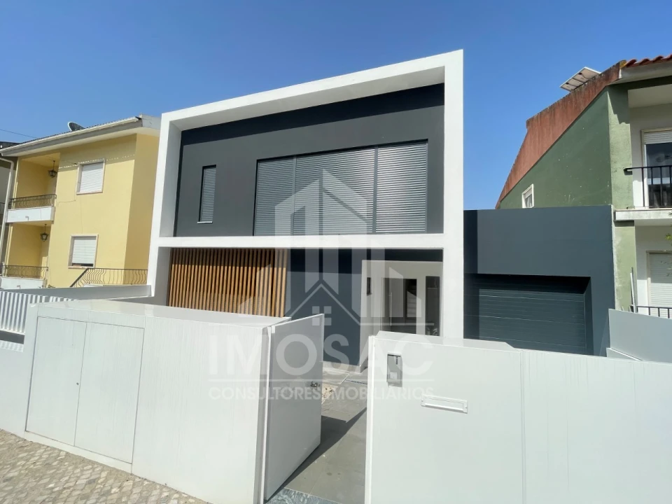 Moradia T5 para Venda em Loures Foto 66