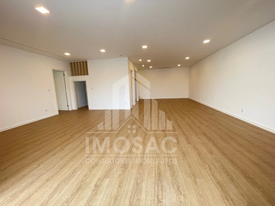 Moradia T5 para Venda em Loures Foto 2