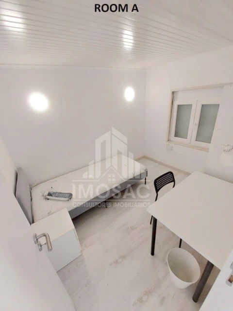 Moradia T9 para Venda em Ajuda