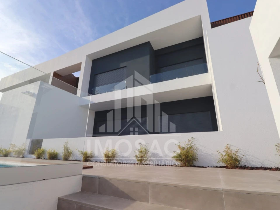 Moradia T4 para Venda em Loures Foto 56