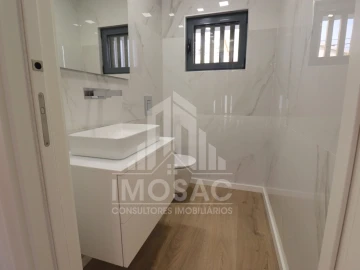 Moradia T4 para Venda em Loures