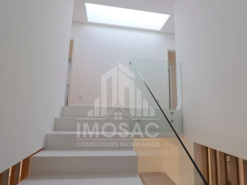 Moradia T4 para Venda em Loures