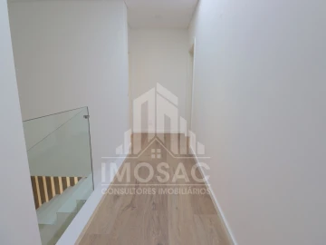 Moradia T4 para Venda em Loures