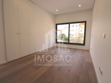 Moradia T4 para Venda em Loures