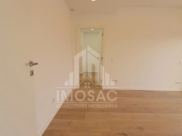 Moradia T4 para Venda em Loures