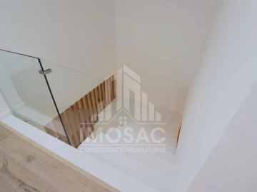 Moradia T4 para Venda em Loures