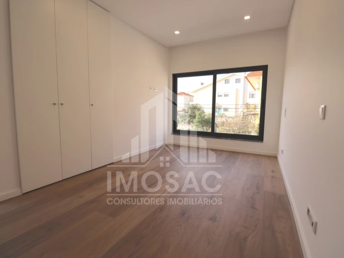 Moradia T4 para Venda em Loures Foto 26