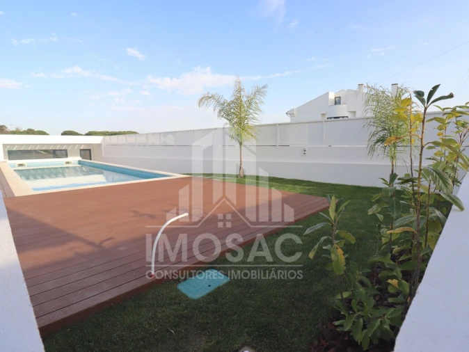 Moradia T4 para Venda em Loures Foto 58