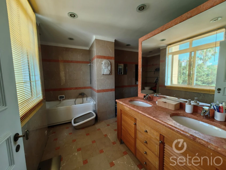 Apartamento T3 para Venda em Campo de Ourique Foto 8