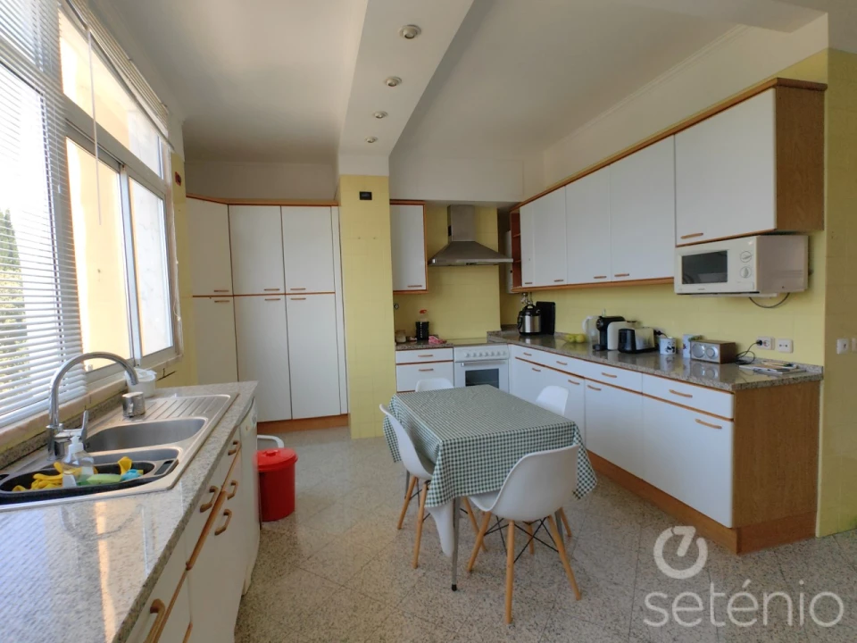 Apartamento T3 para Venda em Campo de Ourique Foto 10