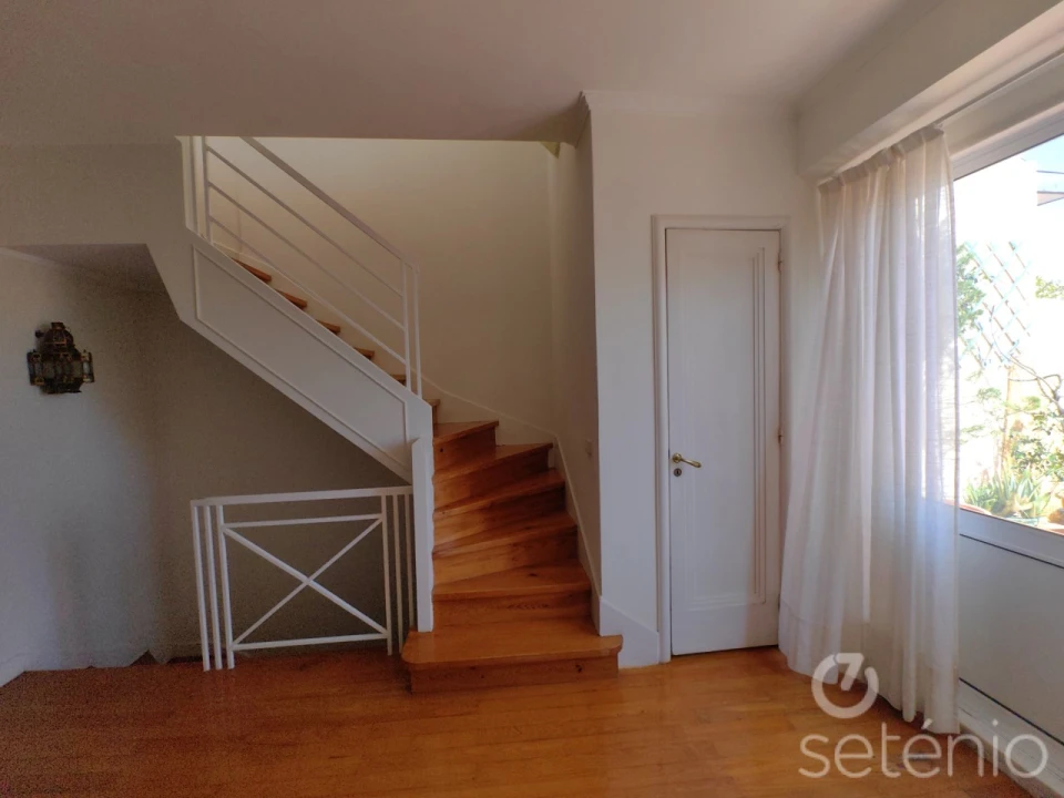 Apartamento T3 para Venda em Campo de Ourique Foto 12