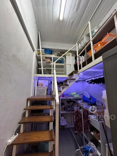 Loja para Venda em Santo António