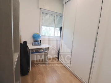 Apartamento T3 para Venda em Santo António dos Cavaleiros e Frielas