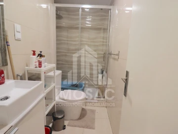 Apartamento T3 para Venda em Santo António dos Cavaleiros e Frielas