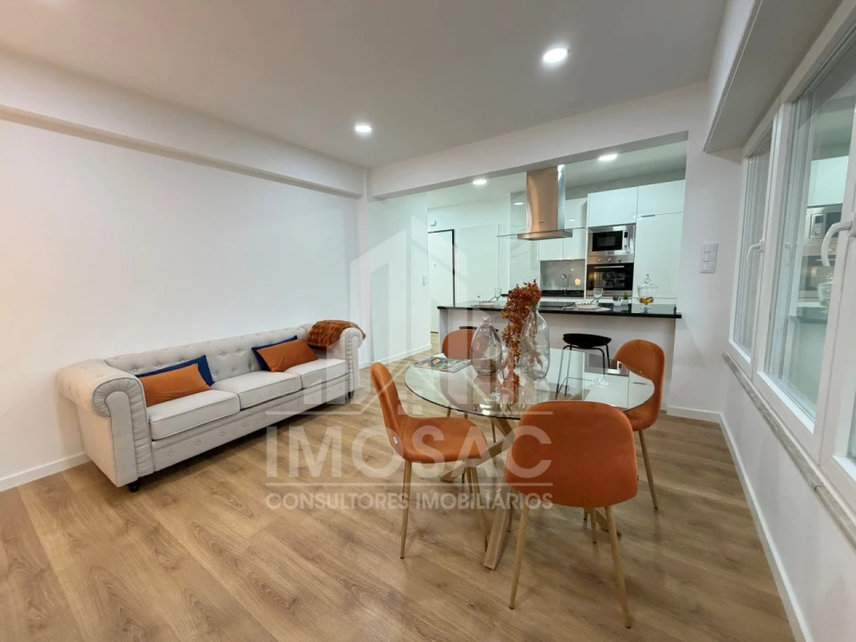 Apartamento T3 para Venda em Benfica Foto 1