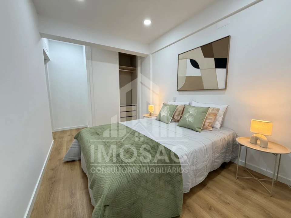 Apartamento T3 para Venda em Benfica Foto 4