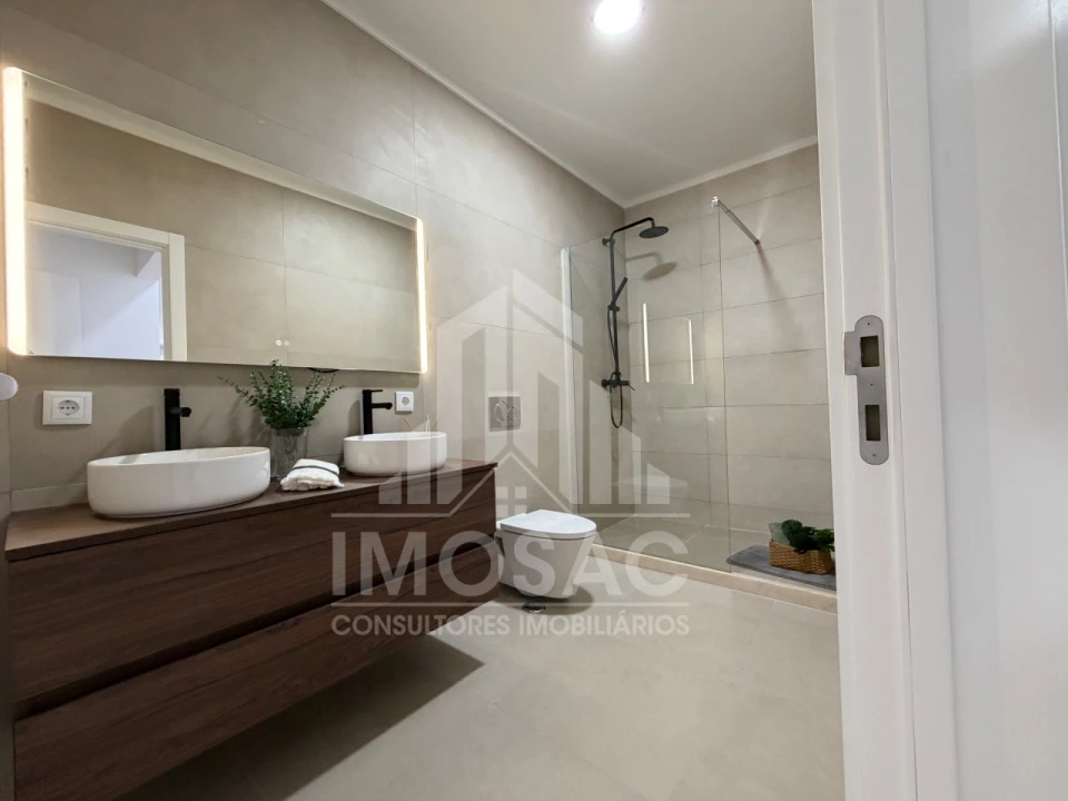 Apartamento T3 para Venda em Benfica Foto 6