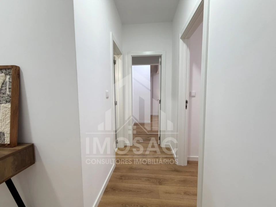 Apartamento T3 para Venda em Benfica Foto 13