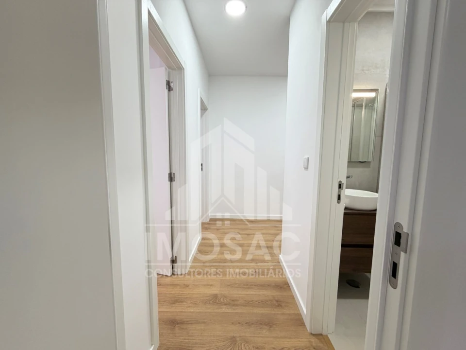 Apartamento T3 para Venda em Benfica Foto 23