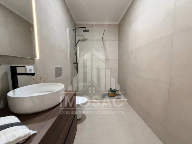 Apartamento T3 para Venda em Benfica Foto 18