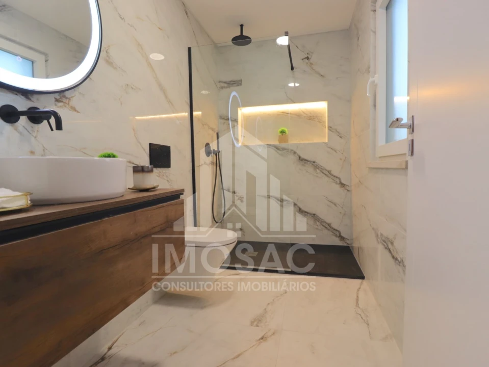 Apartamento T3 para Venda em Benfica Foto 4