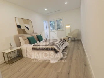 Apartamento T3 para Venda em Benfica