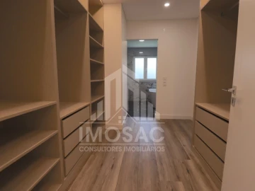 Apartamento T3 para Venda em Benfica