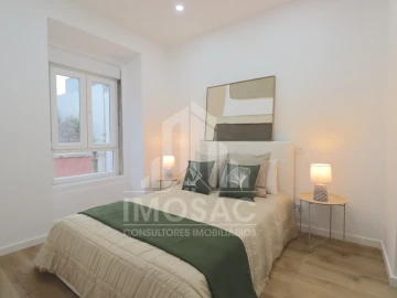 Apartamento T3 para Venda em Benfica