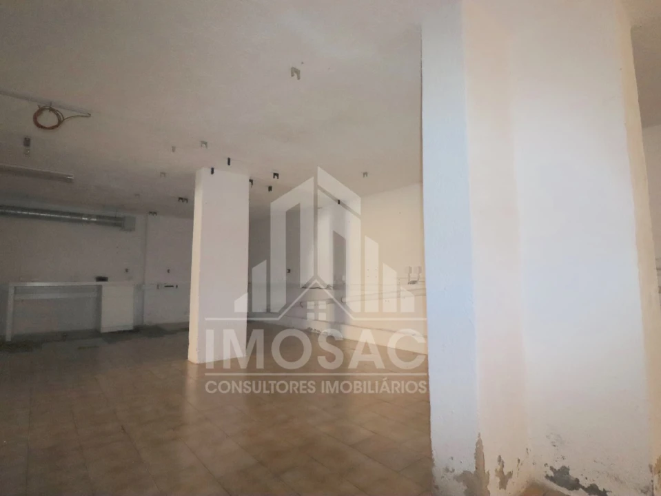 Loja para Venda em Loures Foto 9