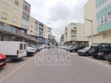 Loja para Venda em Loures