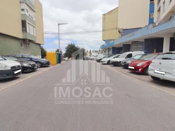 Loja para Venda em Loures