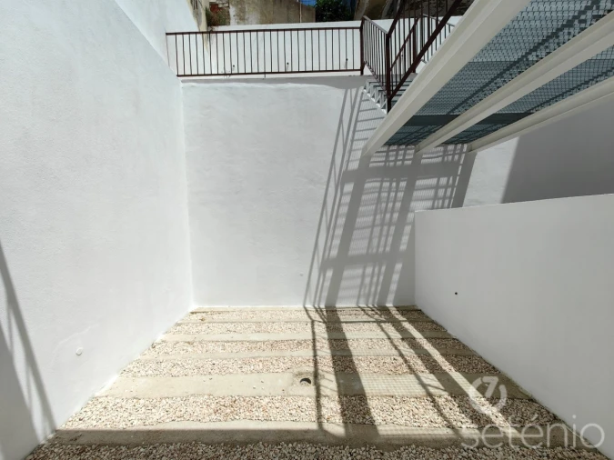 Apartamento T1 para Venda em Santo António Foto 7