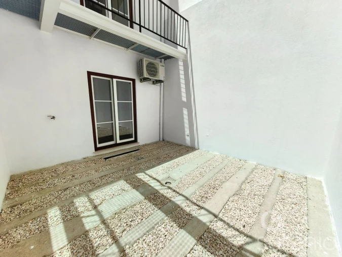 Apartamento T1 para Venda em Santo António Foto 3