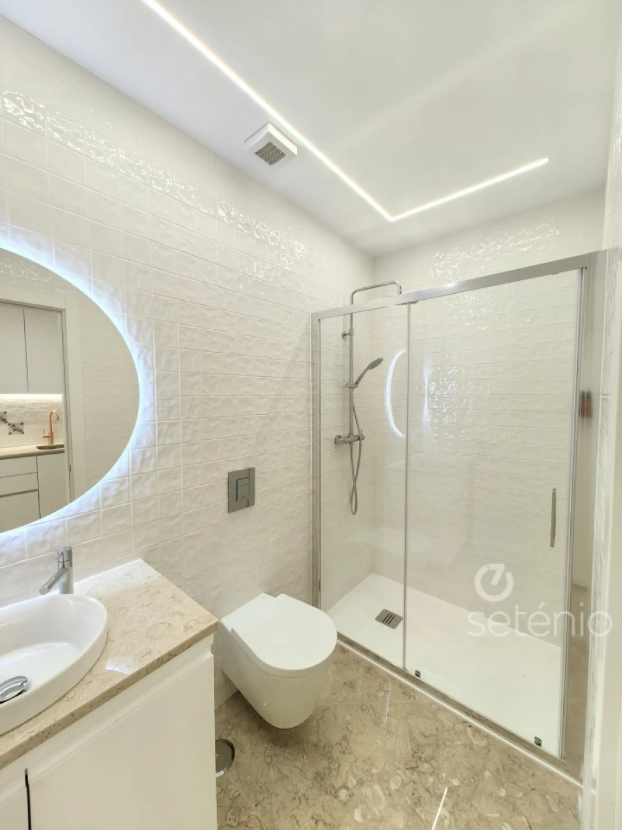 Apartamento T1 para Venda em Santo António Foto 4