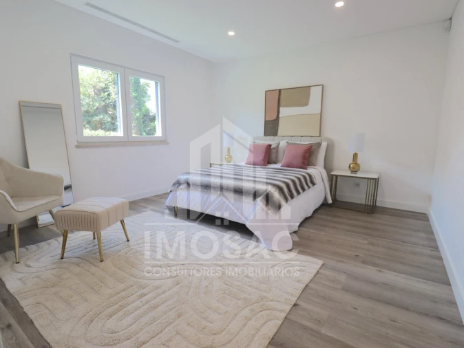 Apartamento T2 para Venda em São Domingos de Benfica Foto 2