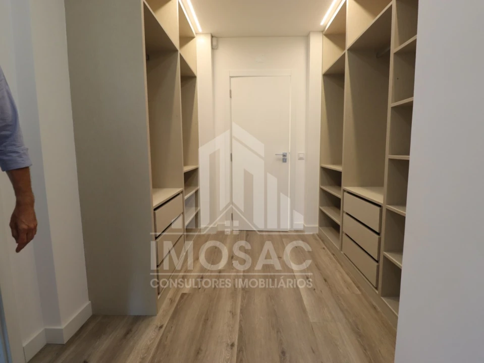 Apartamento T2 para Venda em Benfica Foto 14