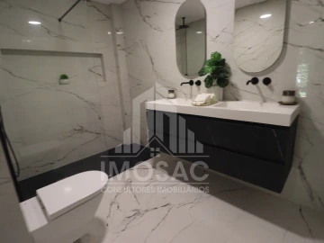 Apartamento T2 para Venda em Benfica