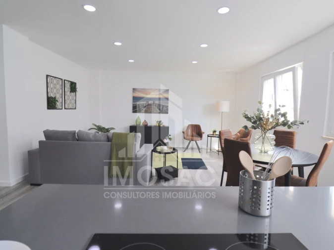 Apartamento T2 para Venda em Benfica Foto 7