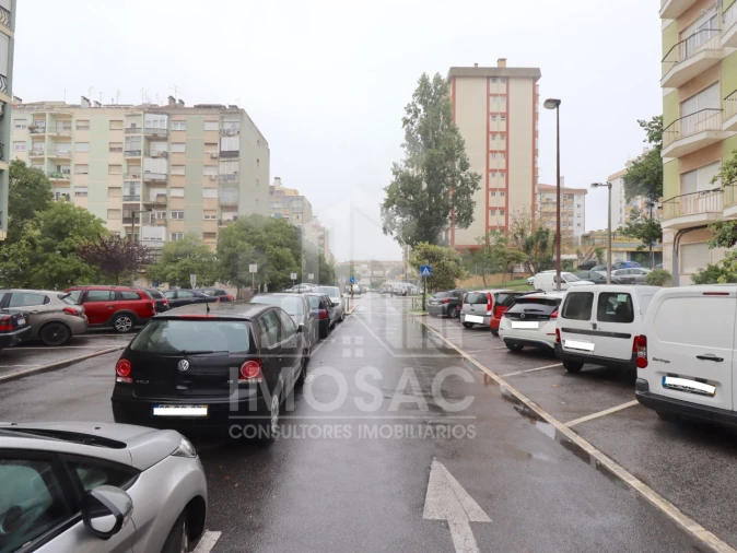 Apartamento T2 para Venda em Benfica Foto 16