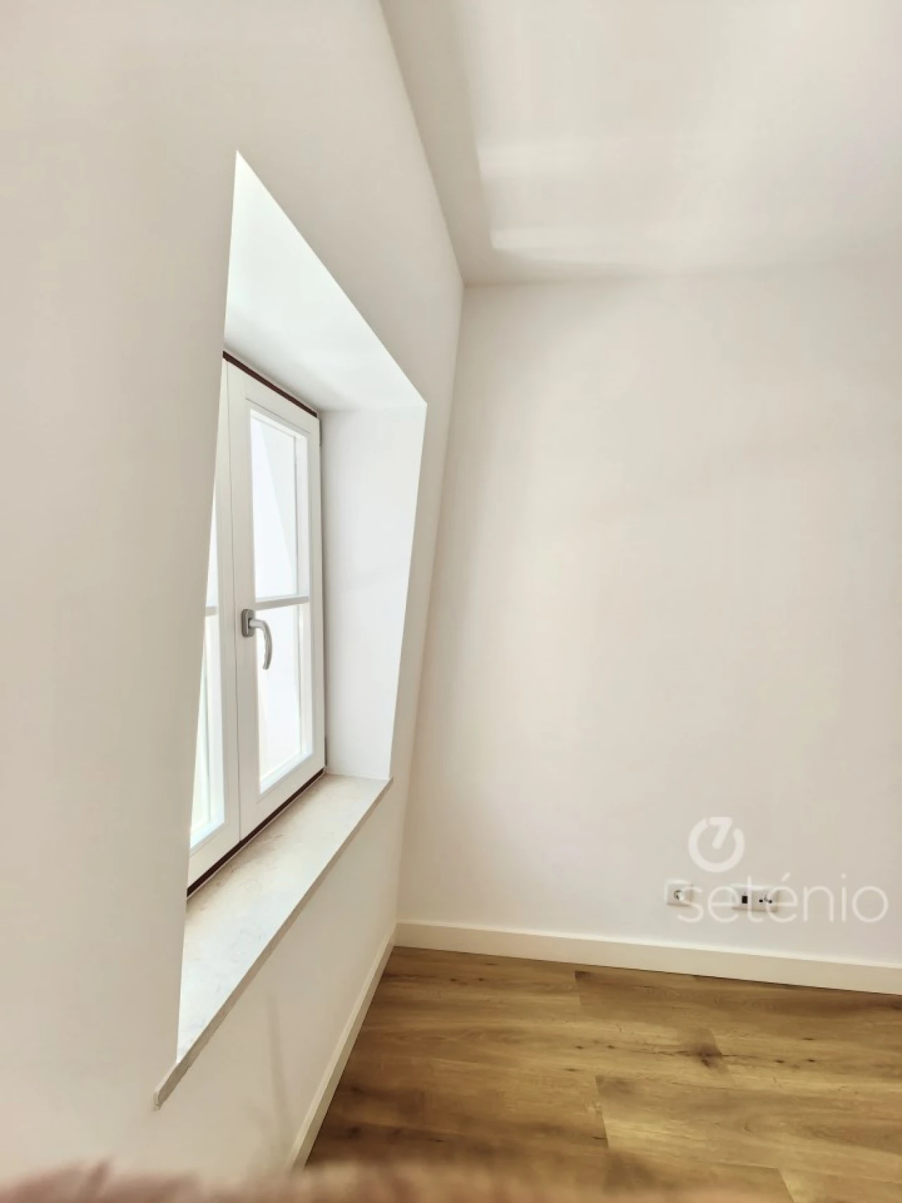 Apartamento T2 para Venda em Santo António Foto 12