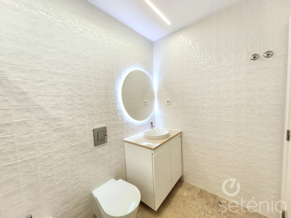 Apartamento T2 para Venda em Santo António Foto 15