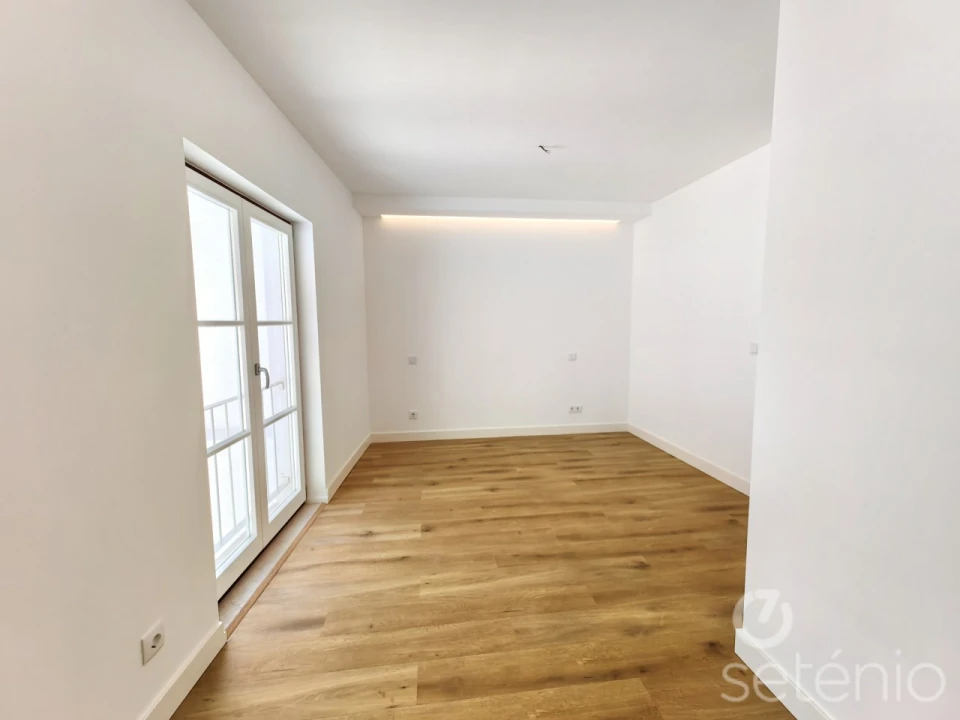 Apartamento T2 para Venda em Santo António Foto 16