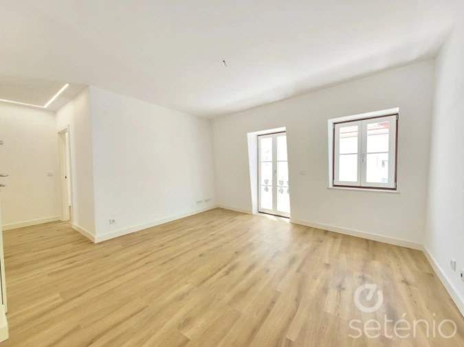 Apartamento T2 para Venda em Santo António Foto 4
